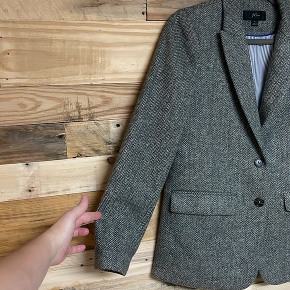 J. Crew size 4 Gray Herringbone Two Button Closure 100% Wool Blazer with Pockets - Picture 7 of 11